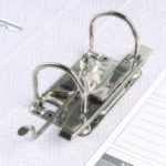 Biblioraft roșu plastifiat, durabil și practic, ideal pentru arhivare de zi cu zi.